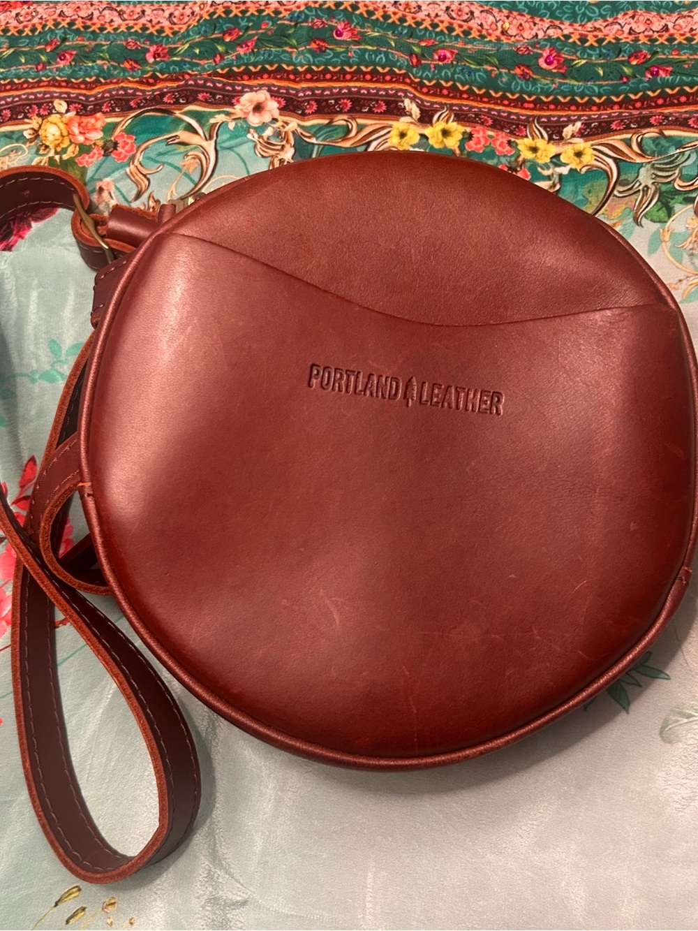 Portland Leather Round Crossbody Bag - Cognac